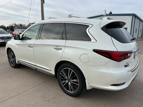 Used 2019 INFINITI QX60 Luxe w/ Sensory Package AWD/4WD image 4