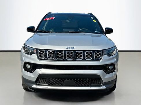 Used 2024 Jeep Compass Limited AWD/4WD image 4