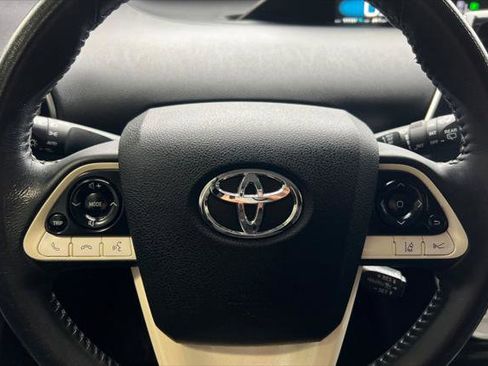 Certified 2018 Toyota Prius Four image 25