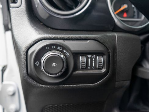 Used 2022 Jeep Wrangler Unlimited Sport AWD/4WD image 16
