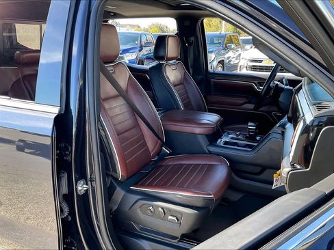 Used 2023 GMC Sierra 1500 Denali Ultimate image 8