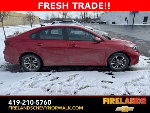 Used 2023 Kia Forte LXS image 22