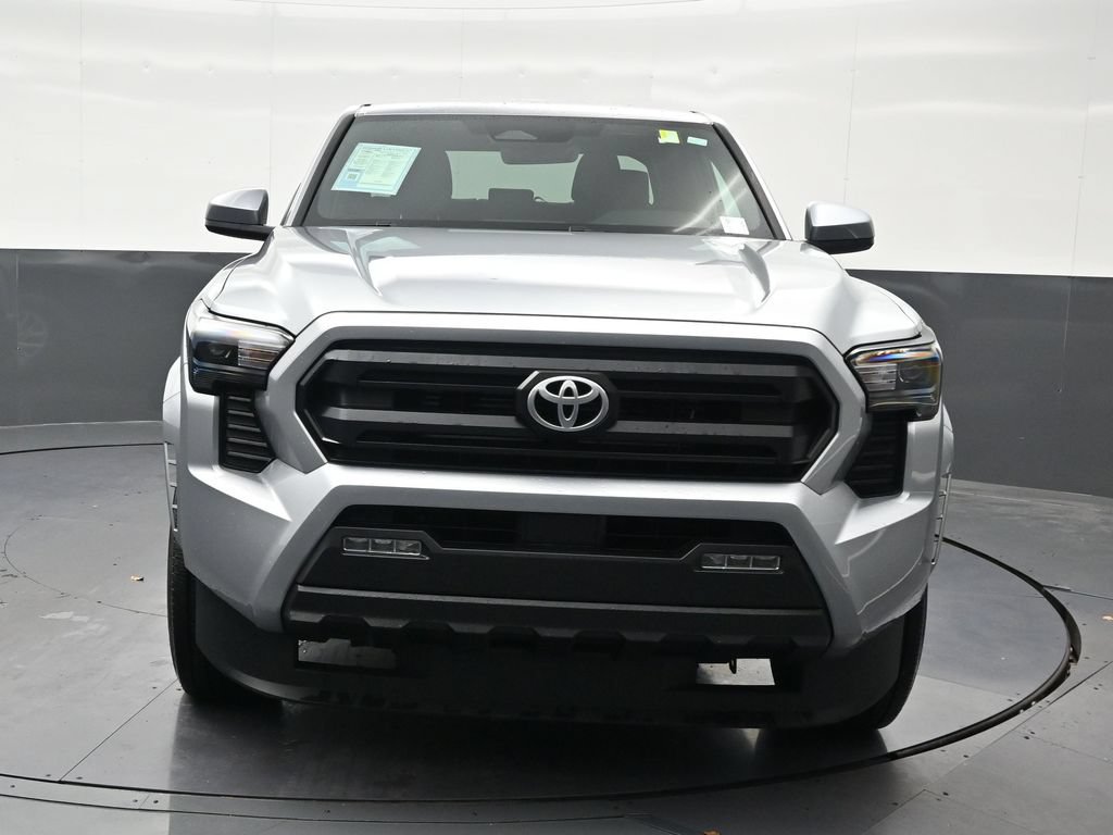 Used 2025 Toyota Tacoma SR5 RWD image 9