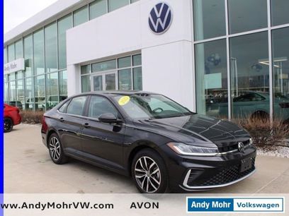 Used 2025 Volkswagen Jetta SE