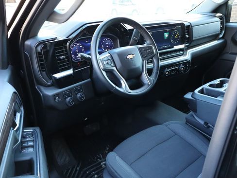 Used 2024 Chevrolet Silverado 1500 LT image 12