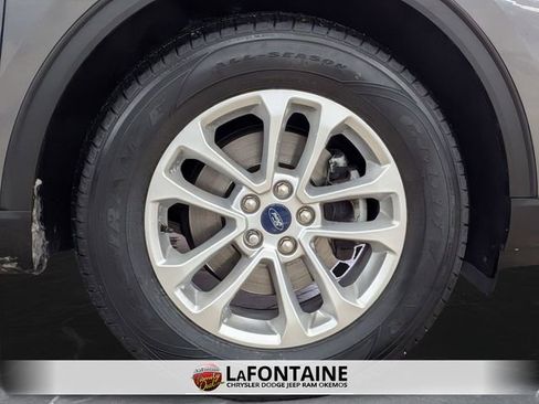 Used 2022 Ford Escape SE w/ Cold Weather Package image 30