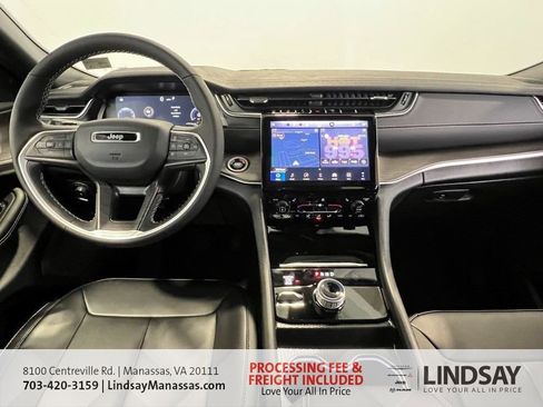 New 2025 Jeep Grand Cherokee L Limited w/ Trailer Tow Package AWD/4WD image 16