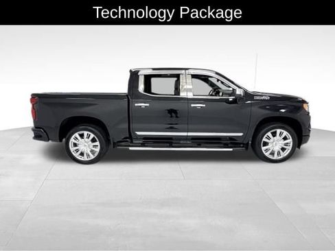 Certified 2023 Chevrolet Silverado 1500 High Country w/ High Country Premium Package AWD/4WD image 5