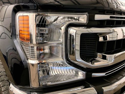 Used 2022 Ford F350 XLT w/ XLT Premium Package AWD/4WD image 27