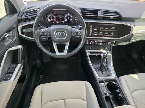 Used 2024 Audi Q3 2.0T Premium image 4