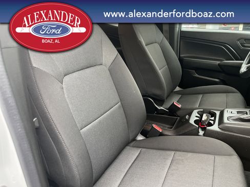 Used 2023 Chevrolet Colorado W/T image 15