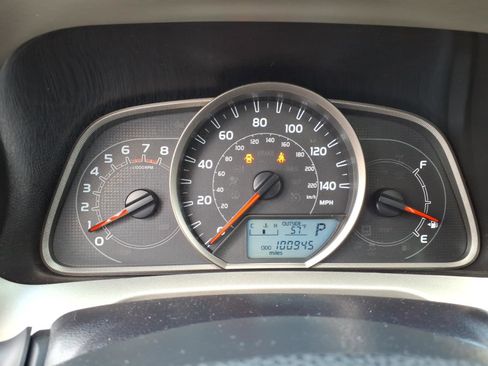 Used 2015 Toyota RAV4 XLE image 18