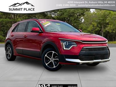 Certified 2025 Kia Niro EX