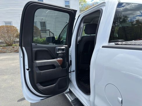Used 2014 GMC Sierra 1500 SLE w/ SLE Value Package AWD/4WD image 16