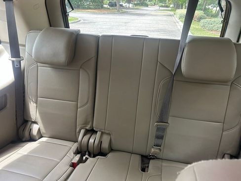 Used 2019 GMC Yukon SLT RWD image 11