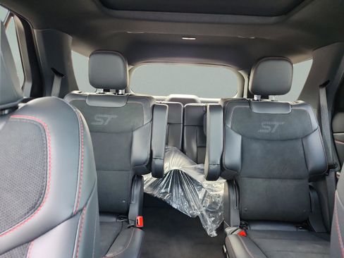 Certified 2026 Ford Explorer ST w/ Sun And Sound Package AWD/4WD image 18