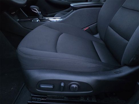 Used 2024 Chevrolet Malibu LT image 14