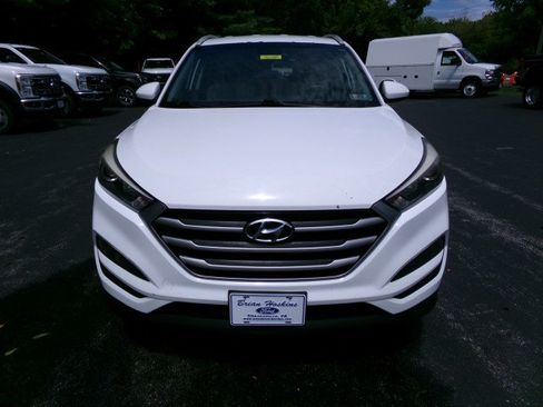 Used 2017 Hyundai Tucson SE w/ SE Popular Package 02 AWD/4WD image 3