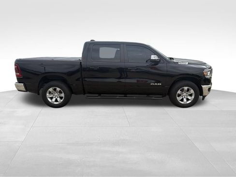 Used 2023 RAM 1500 Laramie AWD/4WD image 3