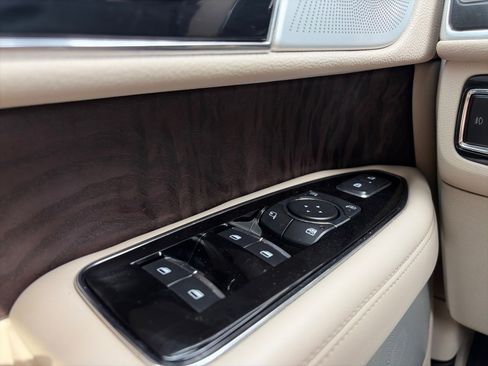 Used 2021 Lincoln Navigator L Reserve AWD/4WD image 34