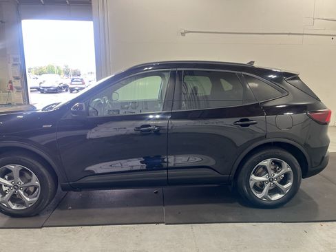 Used 2025 Ford Escape ST-Line Select AWD/4WD image 11