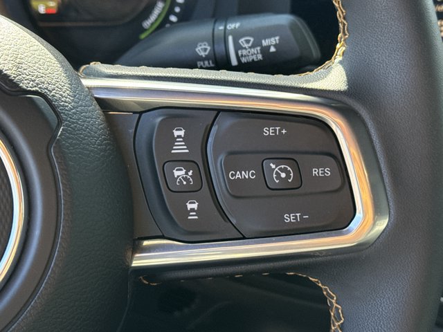 Used 2024 Jeep Wrangler Unlimited Sahara AWD/4WD image 28