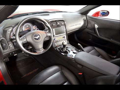 Used 2013 Chevrolet Corvette 427 w/ 1SB Preferred Equipment Group RWD image 14