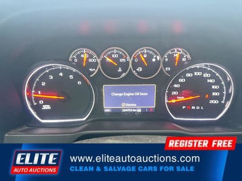 Used 2021 Chevrolet Silverado 1500 Custom Trail Boss w/ Safety Confidence Package AWD/4WD image 15