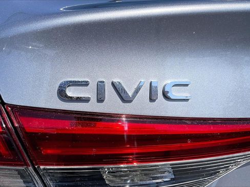 Used 2024 Honda Civic Sport image 8