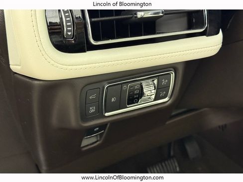 Certified 2022 Lincoln Nautilus Black Label AWD/4WD image 36