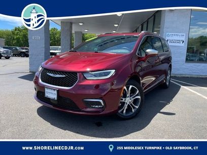 Used 2021 Chrysler Pacifica Pinnacle