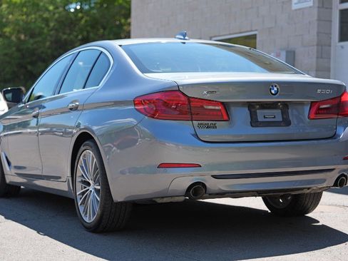 Used 2018 BMW 530i xDrive w/ Premium Package AWD/4WD image 3