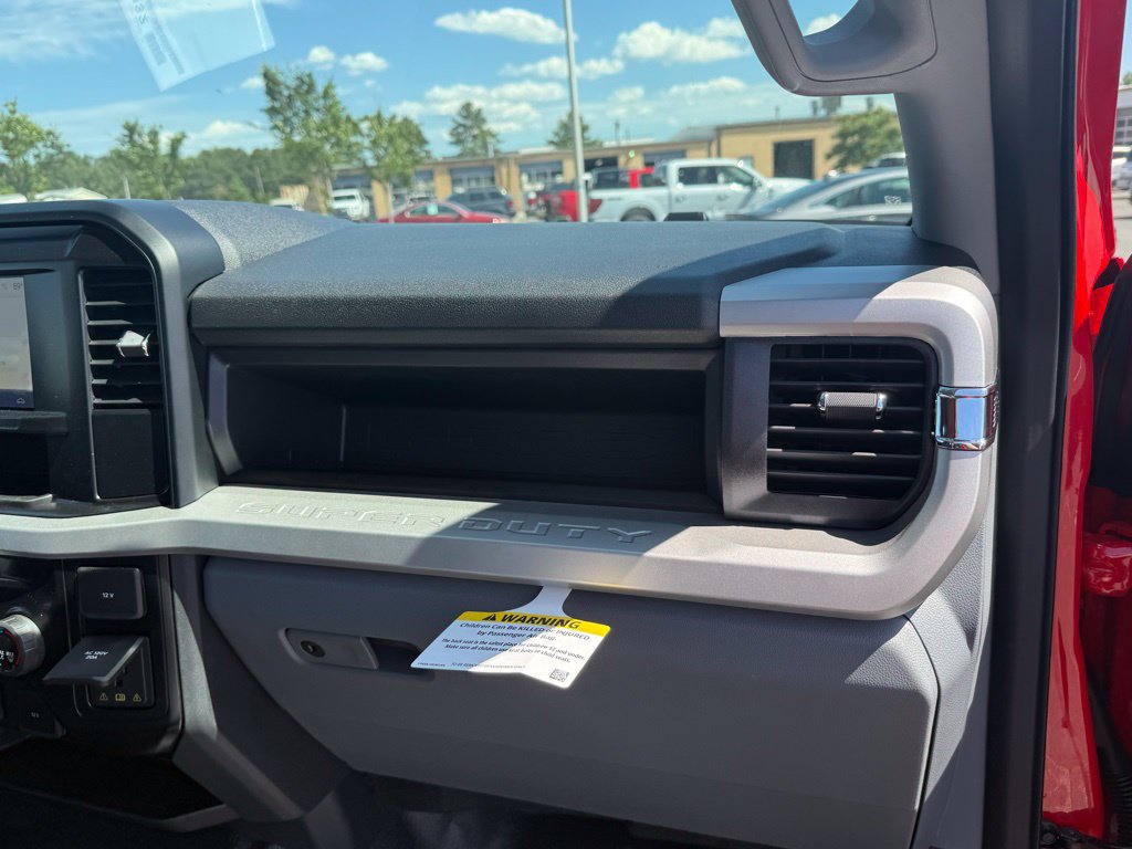 New 2025 Ford F250 XL w/ 360-Degree Camera Package RWD image 33