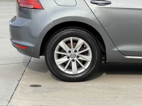 Used 2015 Volkswagen Golf S FWD image 28
