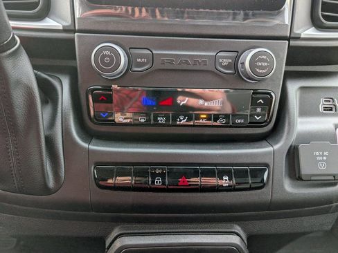 New 2026 RAM ProMaster 2500 w/ Quick Order Package 22G SLT FWD image 24