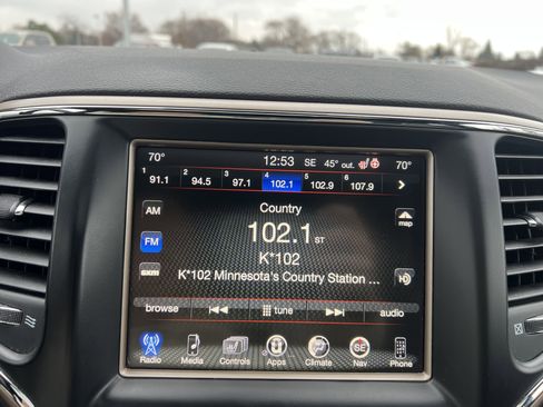 Used 2017 Jeep Grand Cherokee Limited image 24