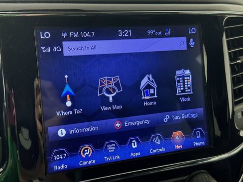 Certified 2019 Jeep Grand Cherokee Overland AWD/4WD image 18
