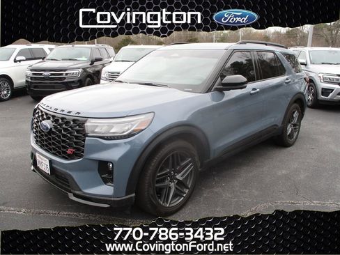 Used 2025 Ford Explorer ST image 1