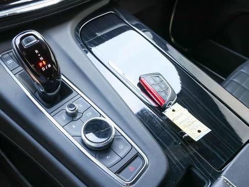 Used 2023 Cadillac Escalade V w/ LPO, ONYX Package AWD/4WD image 31