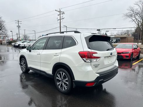 Used 2020 Subaru Forester Limited image 11