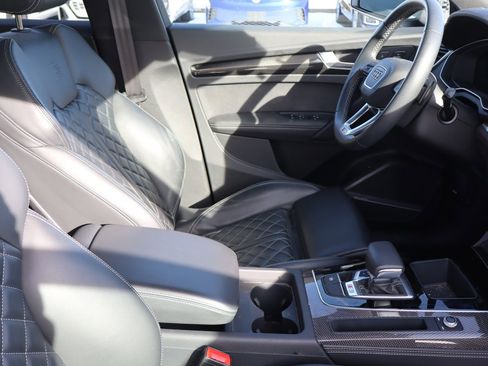 Used 2023 Audi SQ5 Premium Plus w/ Premium Plus Package image 12