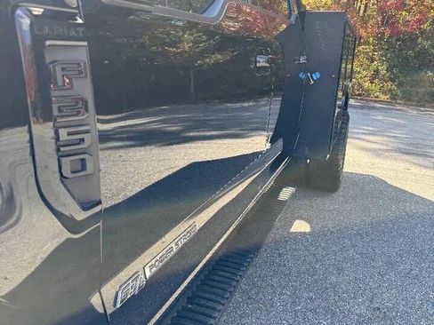Used 2022 Ford F350 Lariat w/ Lariat Value Package image 12