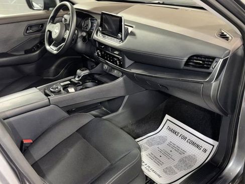 Used 2023 Nissan Rogue S AWD/4WD image 17