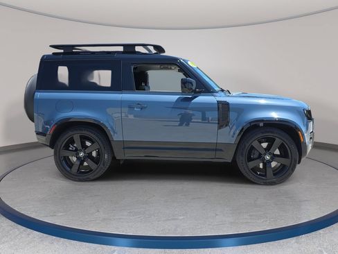 Certified 2025 Land Rover Defender 90 X-Dynamic SE AWD/4WD image 4