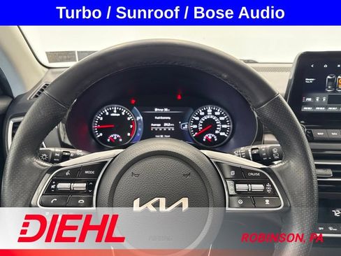 Used 2022 Kia Seltos SX w/ Sunroof Package AWD/4WD image 25