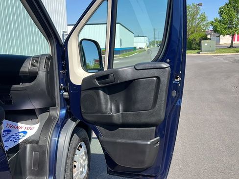 Used 2014 RAM ProMaster 2500 w/ Interior Convenience Group FWD image 15