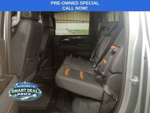 Used 2024 GMC Sierra 2500 AT4 w/ AT4 Premium Plus Package AWD/4WD image 7