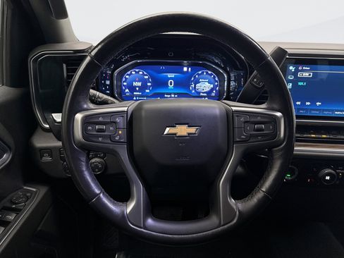 Used 2022 Chevrolet Silverado 1500 LT image 12