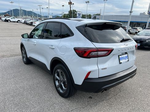 Used 2025 Ford Escape ST-Line AWD/4WD image 7