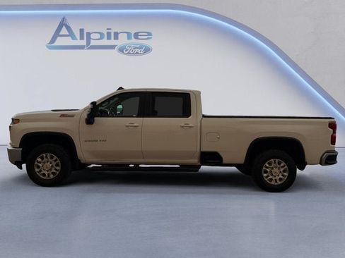 Used 2021 Chevrolet Silverado 3500 LT w/ Convenience Package AWD/4WD image 2